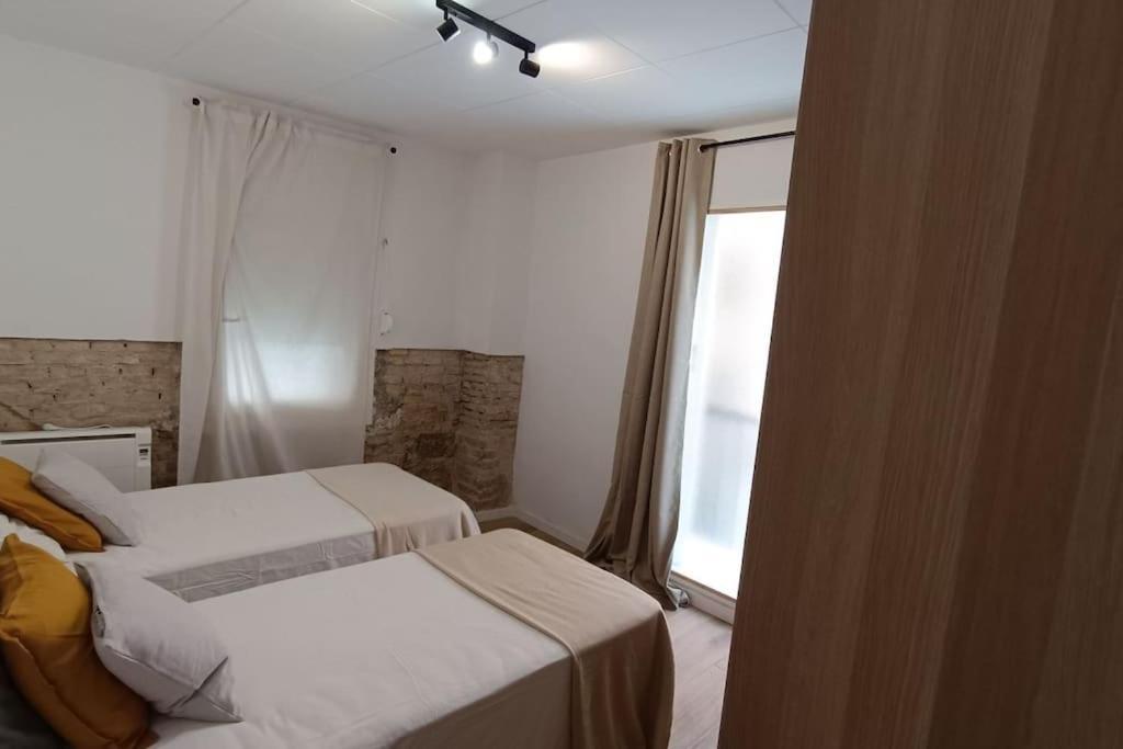 NUEVO Céntrico apartamento a 3 minutos del AVE Lleida Exterior foto
